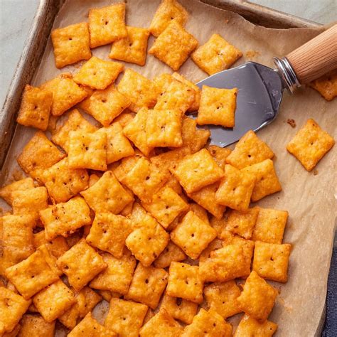 Homemade Cheez-Its