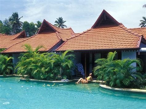Kumarakom Lake Resort : Luxury Backwater Resort in Kumarakom, Kerala