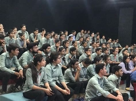 Shrimad Rajchandra College of Physiotherapy