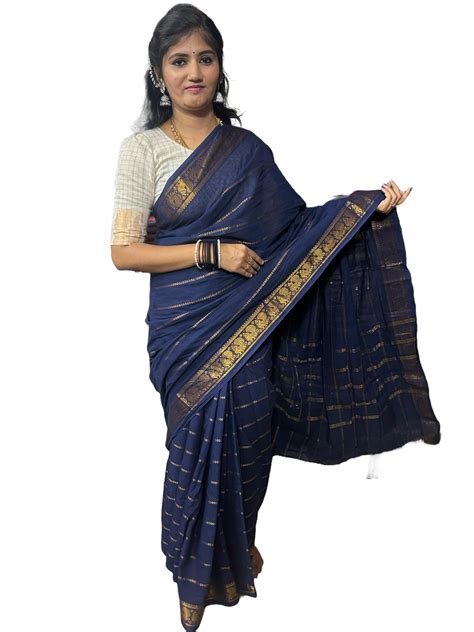 Madurai Sungudi Cotton Saree - Velthari Design Small Zari Border ...