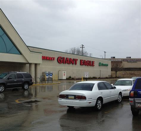 GIANT EAGLE SUPERMARKET - 1050 Mountain Laurel Plaza Route 30, Latrobe ...
