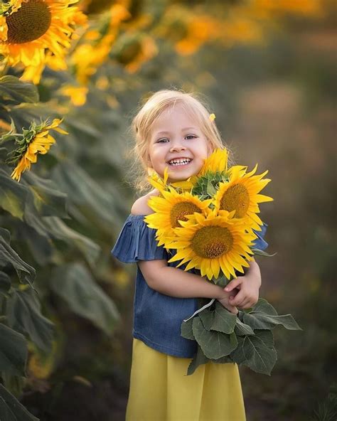 Sunflower field photo – Artofit