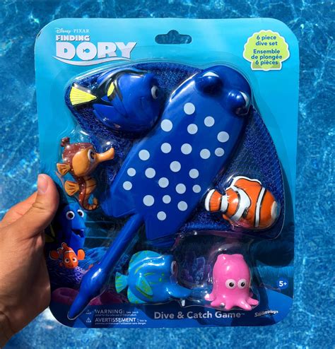 Dan the Pixar Fan: Finding Dory: Mr. Ray's Dive & Catch Game