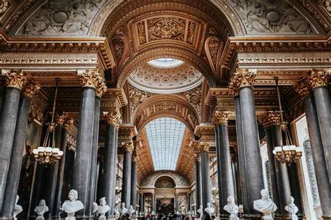 Dive into the world of baroque architecture with us