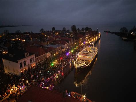 Lichtjes intocht Sinterklaas Medemblik, Oosterhaven, Medemblik ...