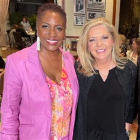 QVC Facebook Bob 的图像结果