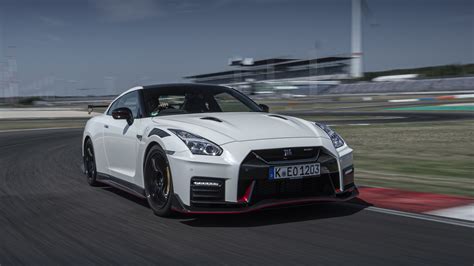 New Nissan GT-R Nismo 2020 review | Auto Express
