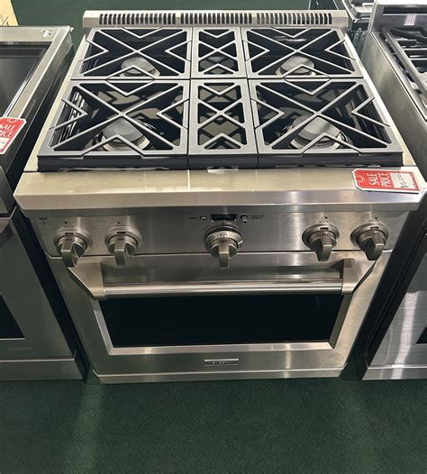 Monogram 30″ All Gas Professional Range with 4 Burners – Made Appliance ...