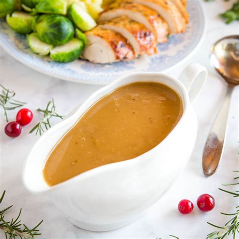 Easy Homemade Turkey Gravy 的图像结果