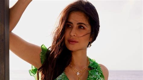 Katrina Kaif enjoyed a Maldivian afternoon in a custom Saaksha & Kinni ...