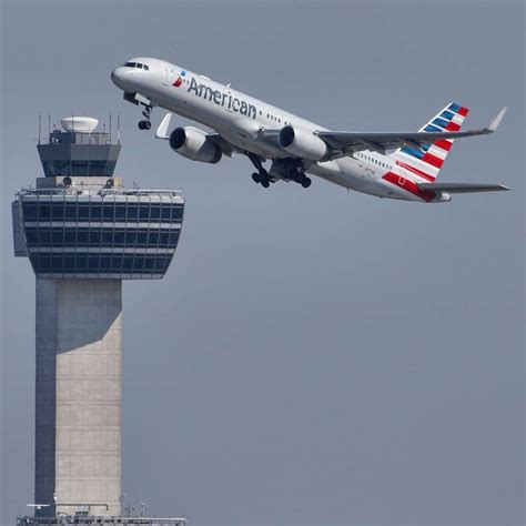 merican Airlines Boeing 757 departing JFK International Airport! # ...