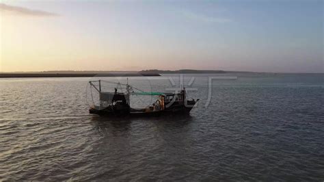 天津北塘码头 出海打鱼渔船 - 知乎