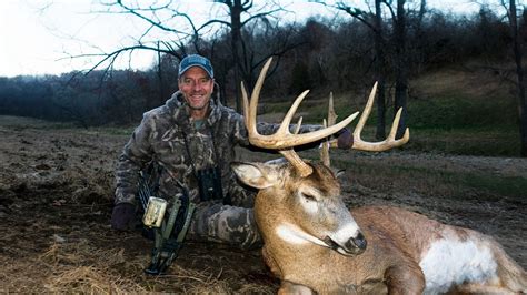 Watch MyOutdoorTV online | YouTube TV (Free Trial) Vector Art