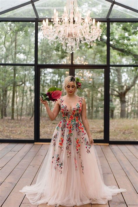 Rene H couture | Long wedding dresses, Wedding dress champagne, Non ...