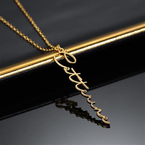 Vertical Name Necklace – Artsy Store
