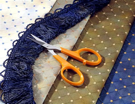 Buy Fiskars Embroidery Scissors, Length: 10 cm, For Right- and Left ...