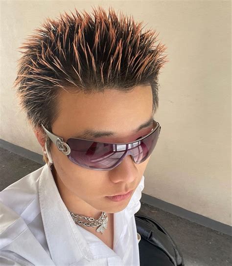 Pin by ecorider on สไตล์แฟชั่น | Spiked hair men, Spikey hair, Spiked hair