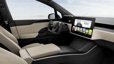 Tesla May Offer New Model S/X With A Traditional Steering Wheel Too