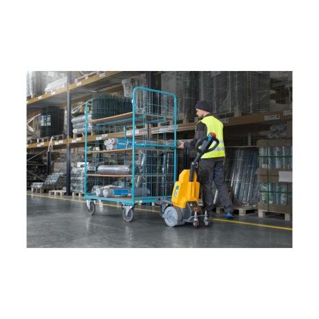 EZS 010 Electric Tow Tractor