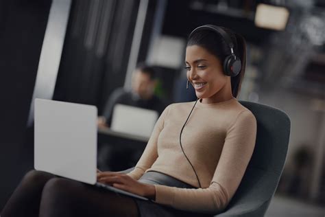 Jabra Evolve2 40 SE | Overview