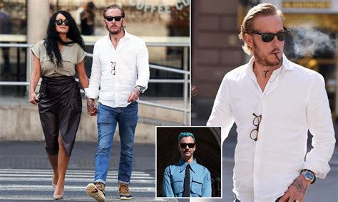 Laurence Fox arrives at court to fight £180k libel ruling after ...