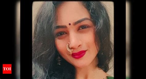 Sukh Mhanje Nakki Kay Asta actress Girija Prabhu stuns fans with her ...