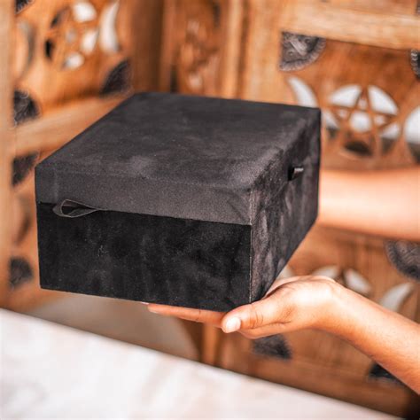 Black Velvet Box | Medium Size – The Lilith store