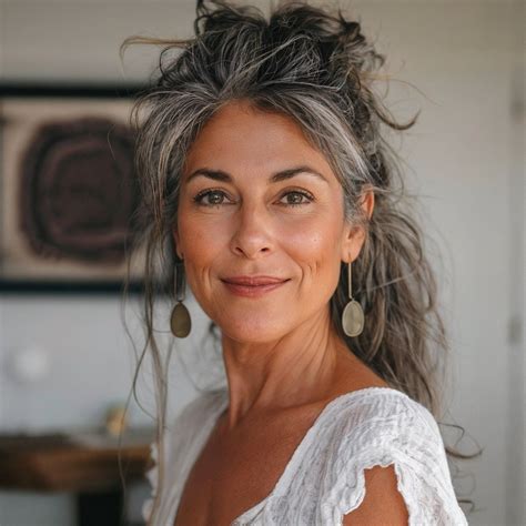 These 80+ Vibrant Hairstyles Are Making Women Over 50 Look Years ...