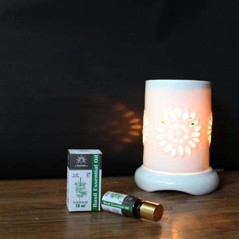 Buy 100% Natural and Pure Basil Essential Oil | Vidhyanjali