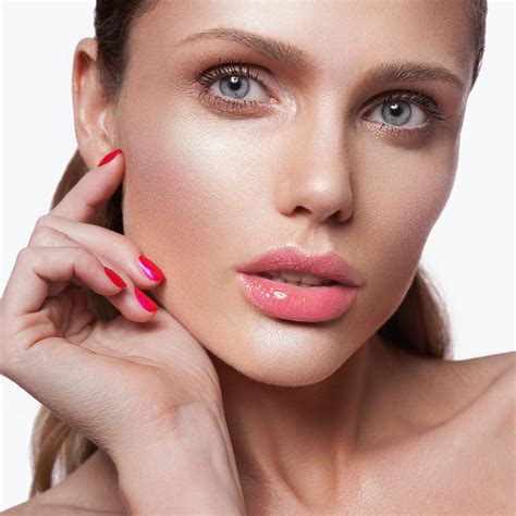 Buy Milani Keep It Full Nourishing Lip Plumper Online - HOK Makeup