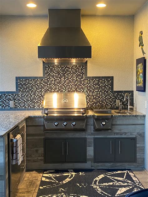 L-Shaped Outdoor Kitchens & Ideas | HL Posey Builders