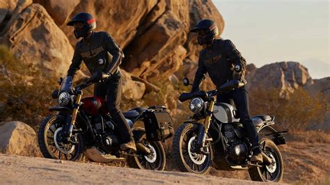 Triumph 350cc lineup debuts in India today: Key specs, variants and ...