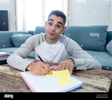 Overworked Student 的图像结果