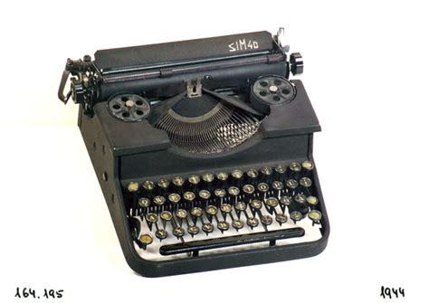 Oliver S.I.M. MAS typewriters