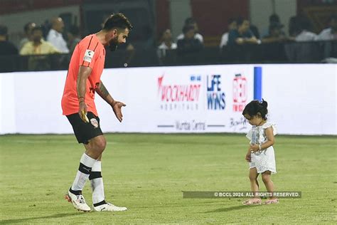 All Heart FC and All Stars FC players during the Celebrity Clasico 2017 ...