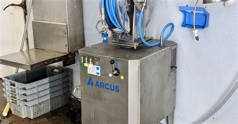 LEVO Food Production Washdown Station - Kelly Oysters | Arcus Cleaning ...