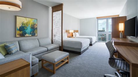 Downtown St. Pete Hotels | Hyatt Place St. Petersburg / Downtown