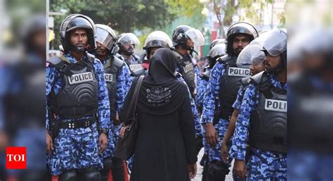 Maldives Crisis: Maldives crisis: Indian military kept on standby ...