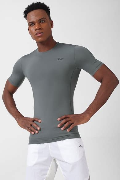 Reebok India Official | Reebok Men T Shirt Online at reebok.abfrl.in ...