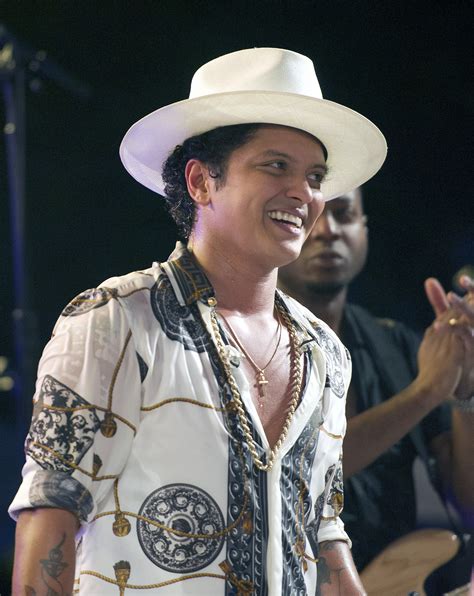 Bruno Mars Reportedly Offered Super Bowl 50 Halftime Show | Time