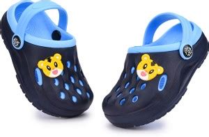 MOOSHIE Boys & Girls Sling Back Clogs Price in India - Buy MOOSHIE Boys ...