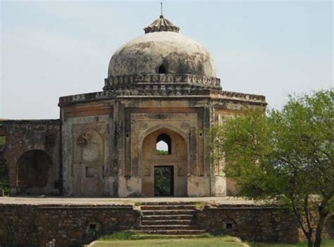 Quli Khan Tomb New Delhi India History & Architecture