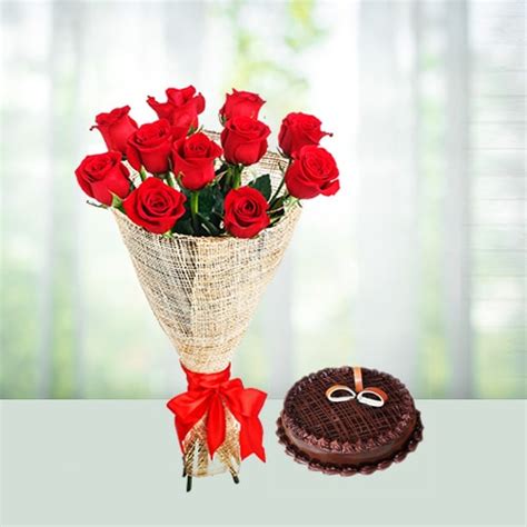 Buy & Send Flower Bouquet of Rose- Chocolate Cake Online in India ...