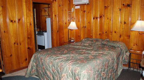 THE RIVER INN & CABINS (Three Rivers) - Inn Reviews, Photos, Rate ...