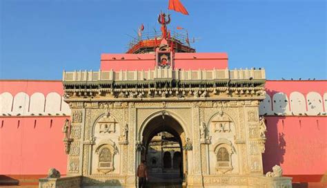 5 Mysterious Temples To Visit in India - lifeberrys.com