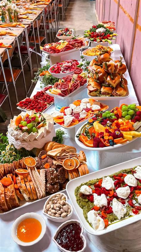 Wedding grazing table for 75 people – Artofit