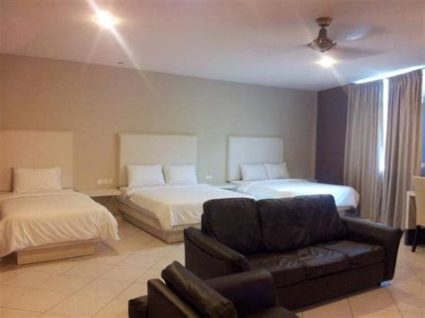 SR INN (Simpang Renggam) - Hotel Reviews, Photos, Rate Comparison ...