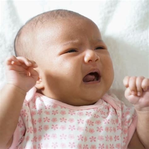 Thrush and Breastfeeding: Symptoms, Causes and Treatments