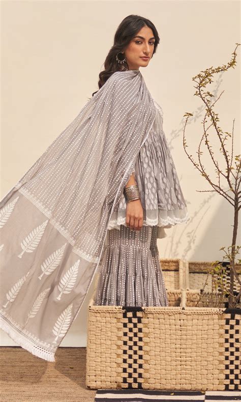 SHARARA SETS – Page 2 – Ridhiiee Suuri