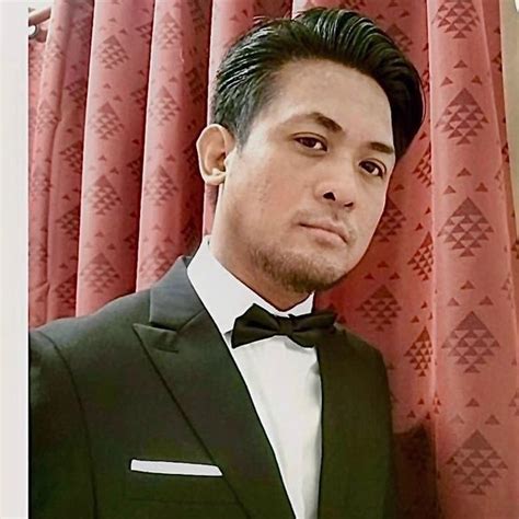 Mohd Nazmi Bin - Dissertation writing teacher - ₹1773/h